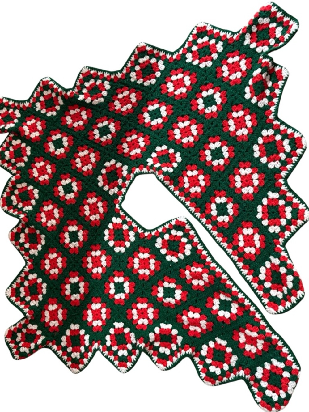Crochet Granny Square Christmas Tree skirt- Green Red Cream Vintage Handmade